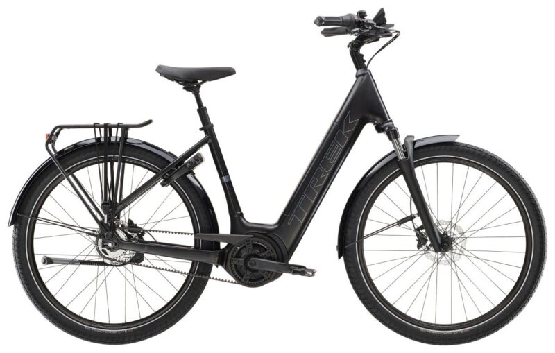 District+ 4 Lowstep L Trek Black Satin 545WH