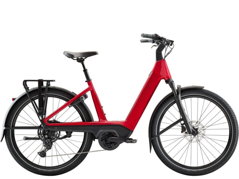 Charter+ 4 R9 540 LS M Fury Red
